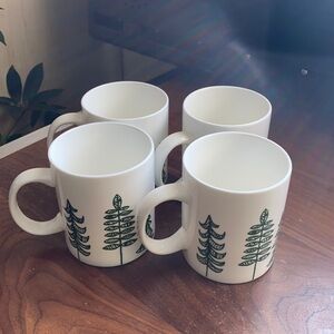 Starbucks 2015 Christmas Tree Mug Set of 4 12fl oz